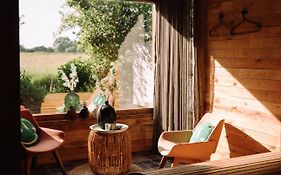 Wellness huisje met zwembad